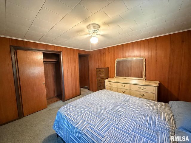 1005 SPRING BAY Road, East Peoria, IL 61611