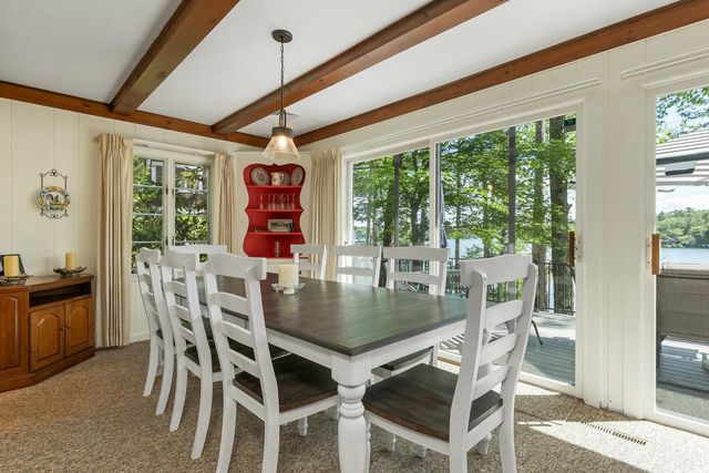 20 Governor Wentworth Highway, Tuftonboro, NH 03816