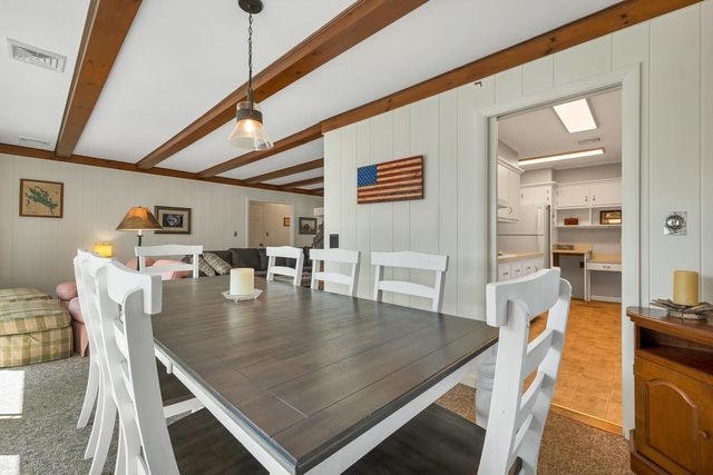 20 Governor Wentworth Highway, Tuftonboro, NH 03816