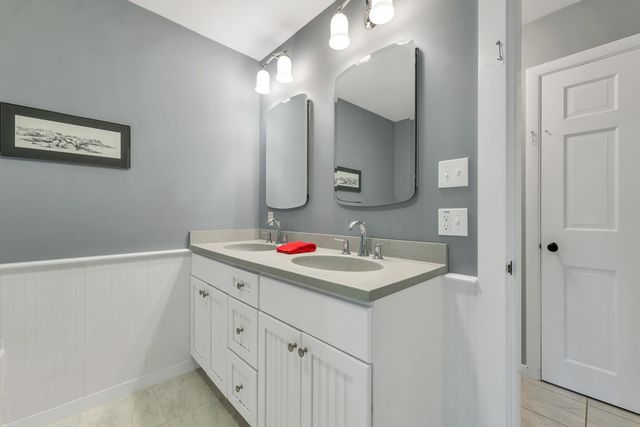 20 Governor Wentworth Highway, Tuftonboro, NH 03816