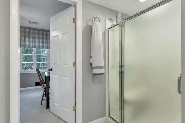 20 Governor Wentworth Highway, Tuftonboro, NH 03816