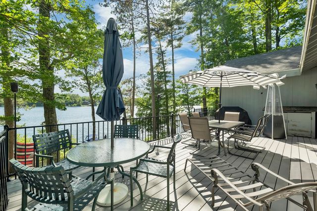 20 Governor Wentworth Highway, Tuftonboro, NH 03816