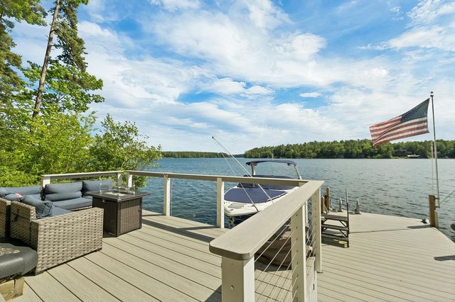 20 Governor Wentworth Highway, Tuftonboro, NH 03816
