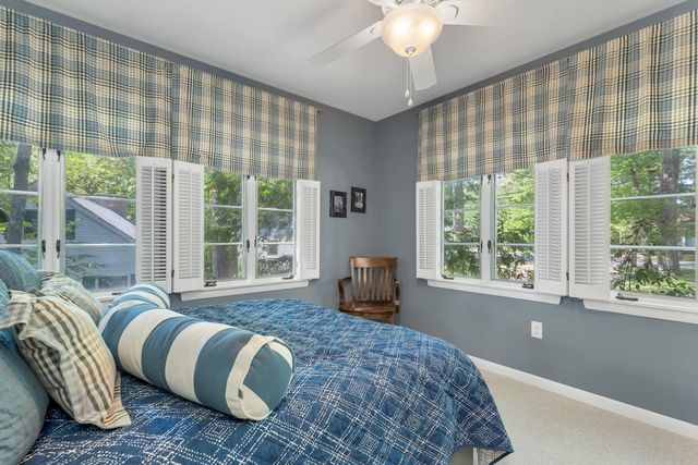 20 Governor Wentworth Highway, Tuftonboro, NH 03816
