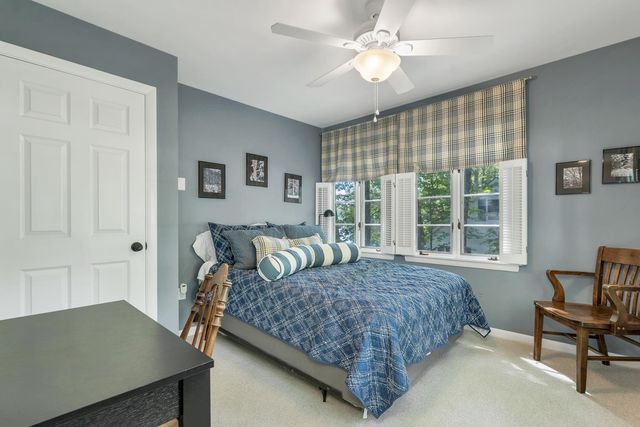 20 Governor Wentworth Highway, Tuftonboro, NH 03816
