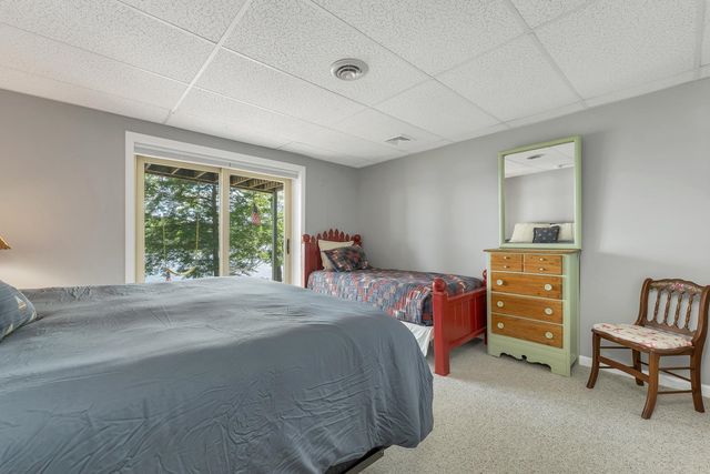 20 Governor Wentworth Highway, Tuftonboro, NH 03816