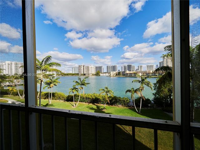 2861 Leonard Dr F412, Aventura, FL 33160