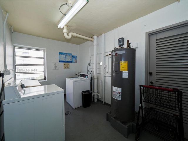 2861 Leonard Dr F412, Aventura, FL 33160