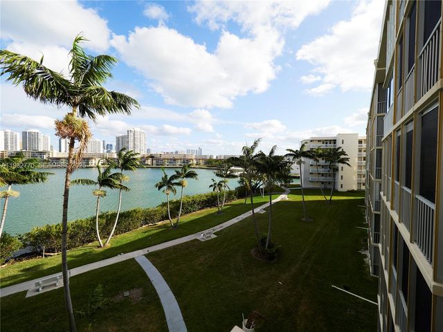 2861 Leonard Dr F412, Aventura, FL 33160