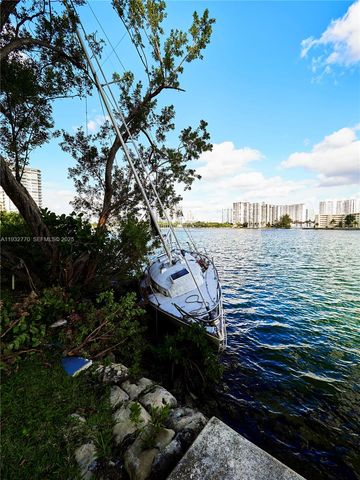 2861 Leonard Dr F412, Aventura, FL 33160