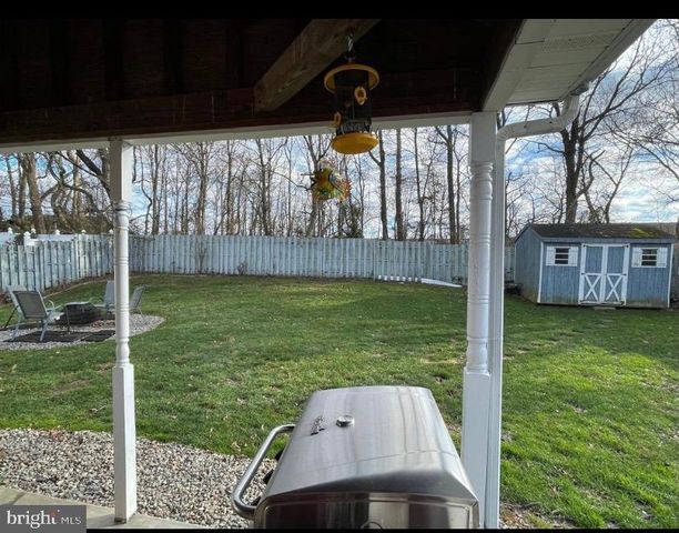 2019 CHATHAM DR, Bensalem, PA 19020