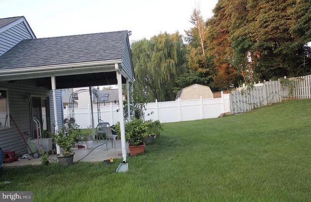 2019 CHATHAM DR, Bensalem, PA 19020