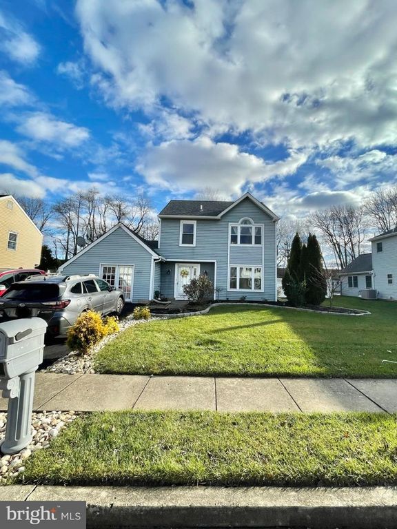 2019 CHATHAM DR, Bensalem, PA 19020
