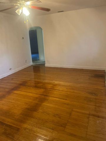 18019 Lorenz Avenue, Lansing, IL 60438