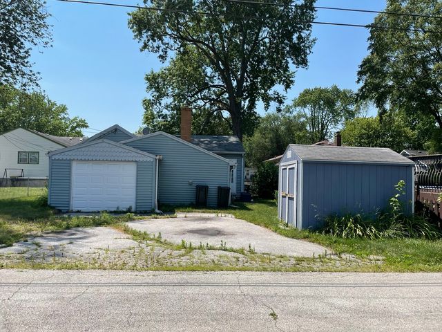 18019 Lorenz Avenue, Lansing, IL 60438
