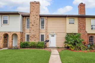 1428 Silverpines Road 428, Houston, TX 77062