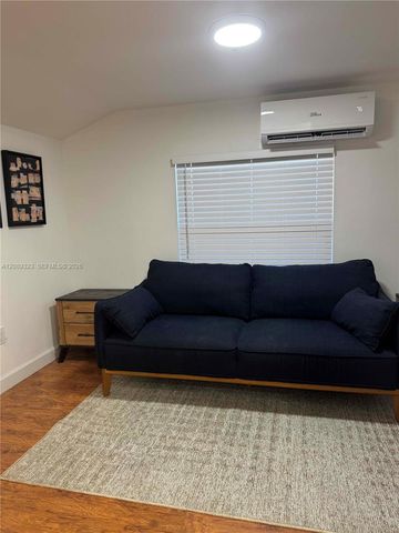 10805 NW 10th Avenue, Miami, FL 33168