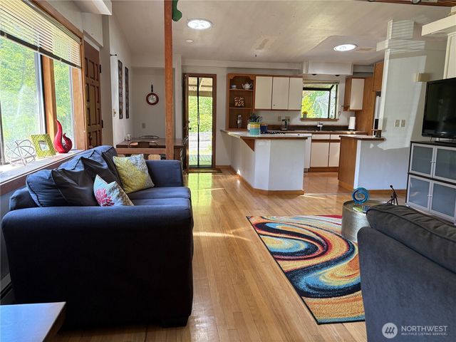 4134 149th Place SE, Bellevue, WA 98006