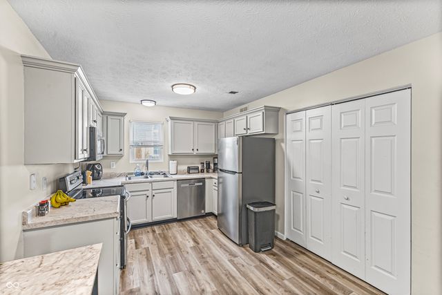 4058 Knollwood Avenue, Franklin, IN 46131