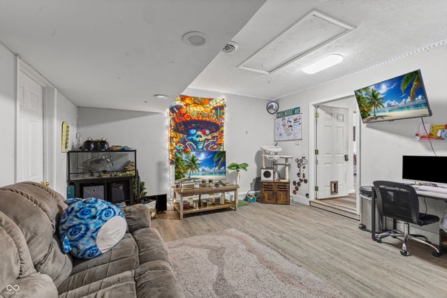 4058 Knollwood Avenue, Franklin, IN 46131