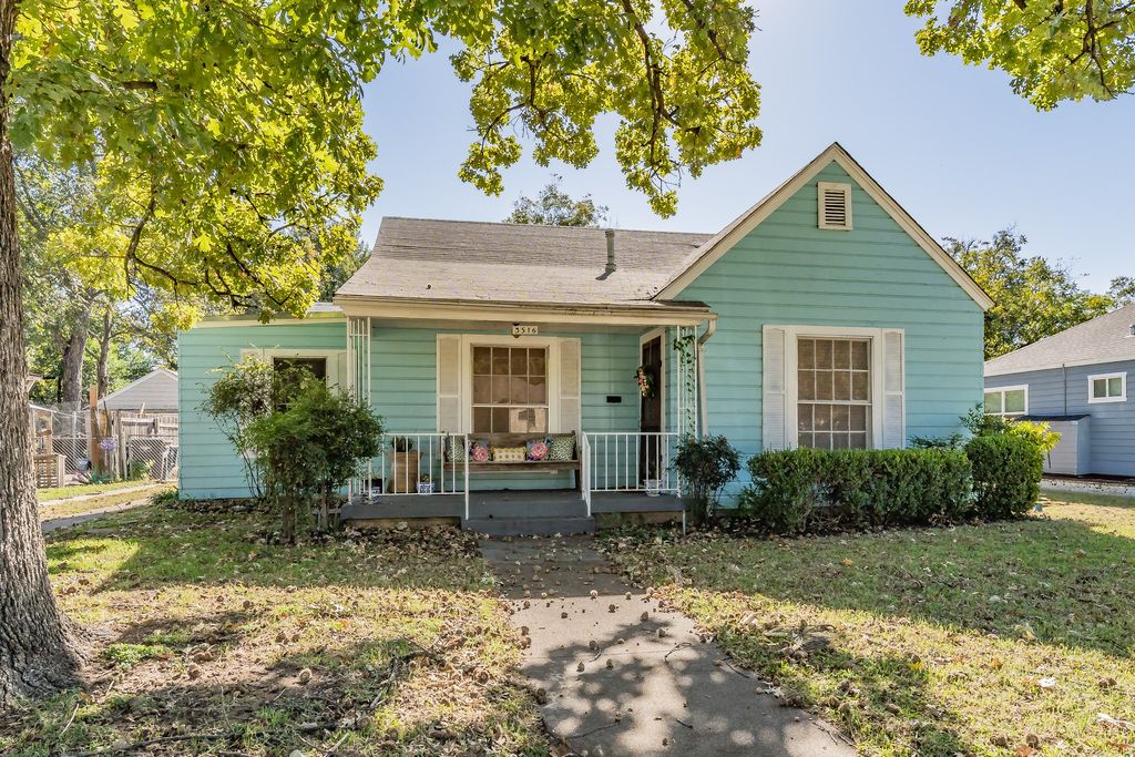 3516 Primrose Avenue, Fort Worth, TX 76111