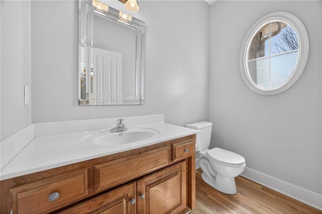 18808 W 97th Terrace, Lenexa, KS 66220