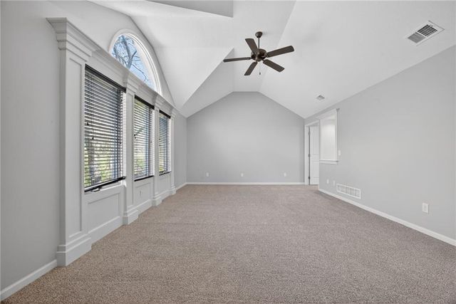 18808 W 97th Terrace, Lenexa, KS 66220