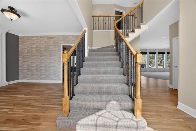 18808 W 97th Terrace, Lenexa, KS 66220