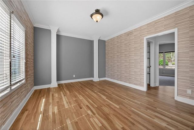 18808 W 97th Terrace, Lenexa, KS 66220