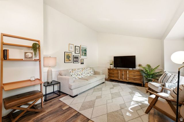 1030 N 250 W, Layton, UT 84041