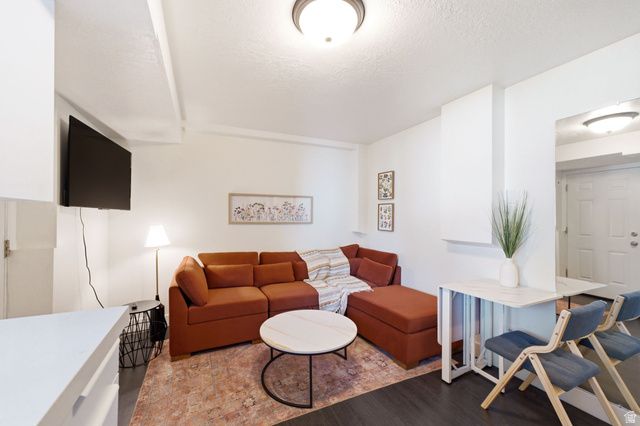 1030 N 250 W, Layton, UT 84041