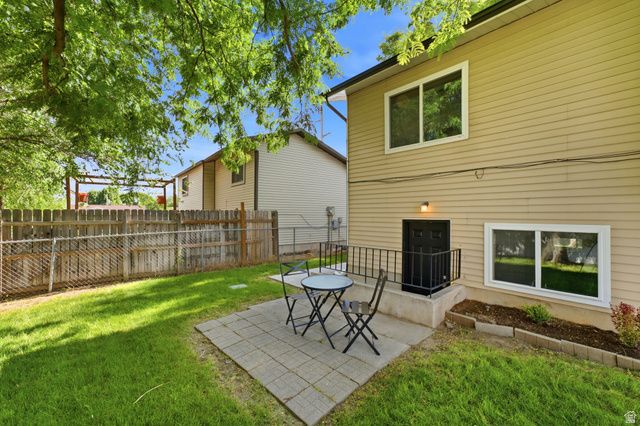 1030 N 250 W, Layton, UT 84041