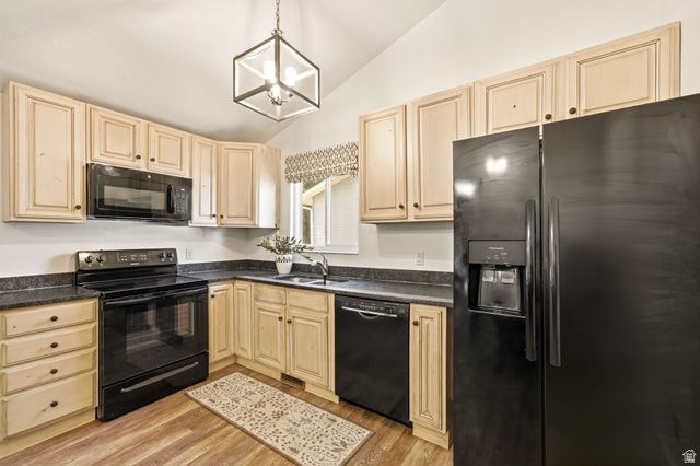 1030 N 250 W, Layton, UT 84041