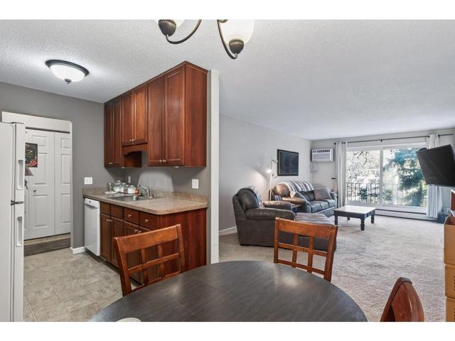 181 Little Canada Road #334, Little Canada, MN 55117