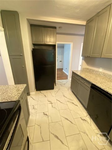 2219 E 40th Street, Savannah, GA 31404
