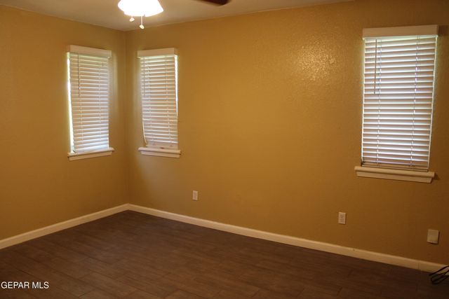 3145 RED SAILS Drive, El Paso, TX 79936