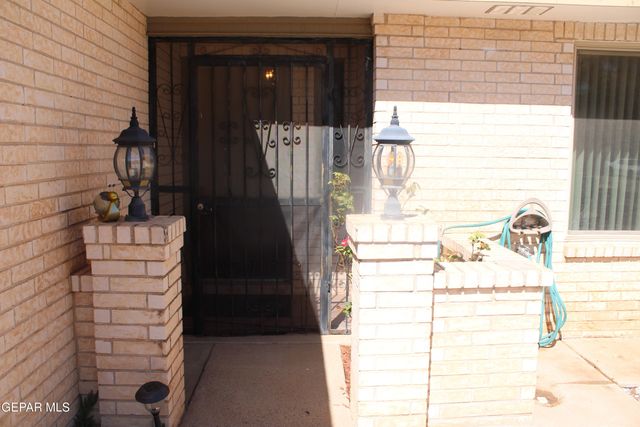 3145 RED SAILS Drive, El Paso, TX 79936