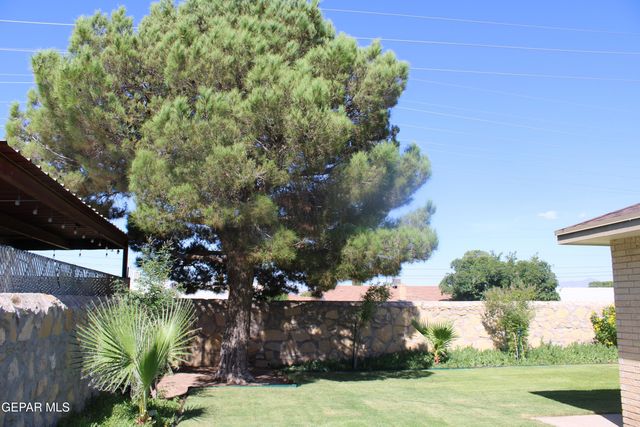 3145 RED SAILS Drive, El Paso, TX 79936