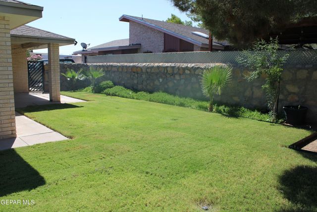 3145 RED SAILS Drive, El Paso, TX 79936