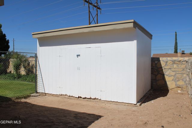 3145 RED SAILS Drive, El Paso, TX 79936