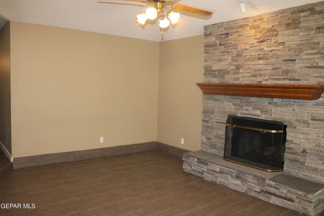 3145 RED SAILS Drive, El Paso, TX 79936