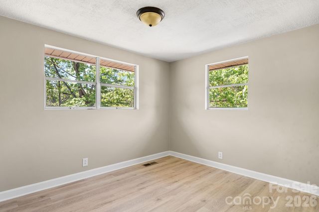 508 South Avenue SW, Valdese, NC 28690