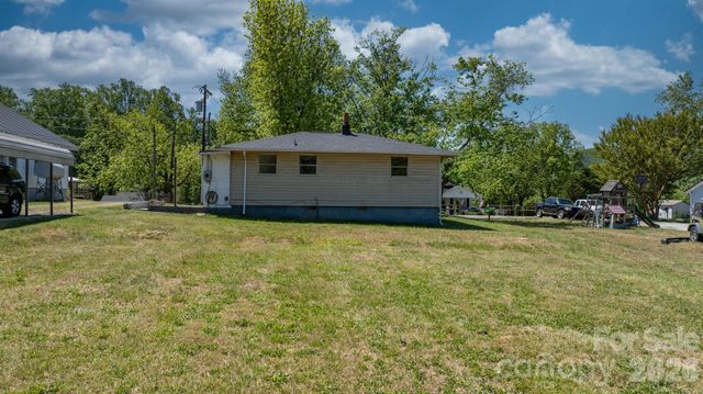 508 South Avenue SW, Valdese, NC 28690