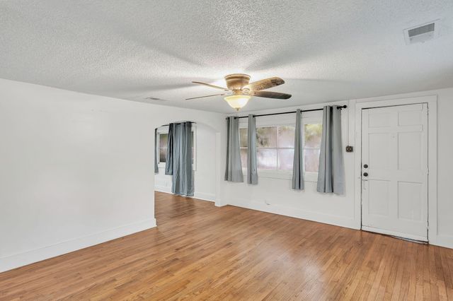 1507 Sumner Avenue, North Charleston, SC 29406