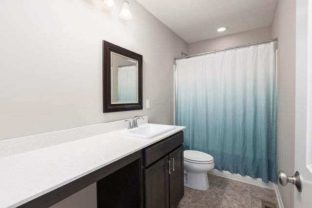 6781 Dulles Drive, Powell, OH 43065