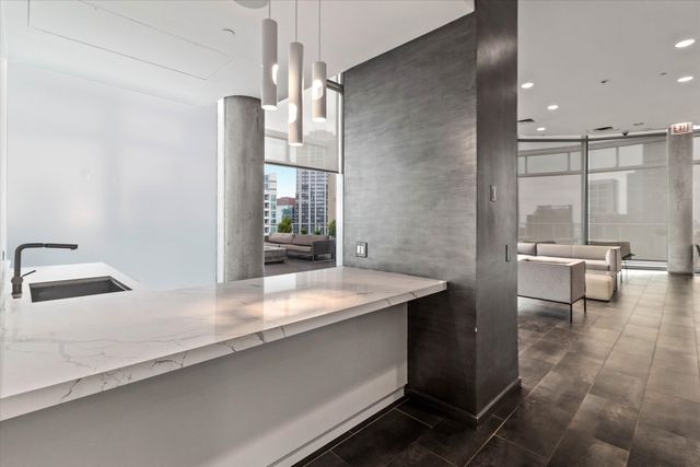 600 N Fairbanks Court 3501, Chicago, IL 60611