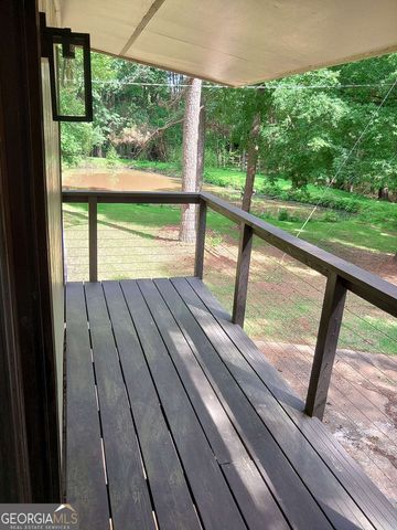 205 Avon Drive, Fayetteville, GA 30215