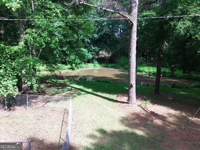 205 Avon Drive, Fayetteville, GA 30215