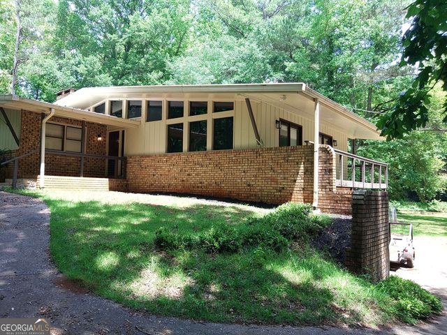 205 Avon Drive, Fayetteville, GA 30215