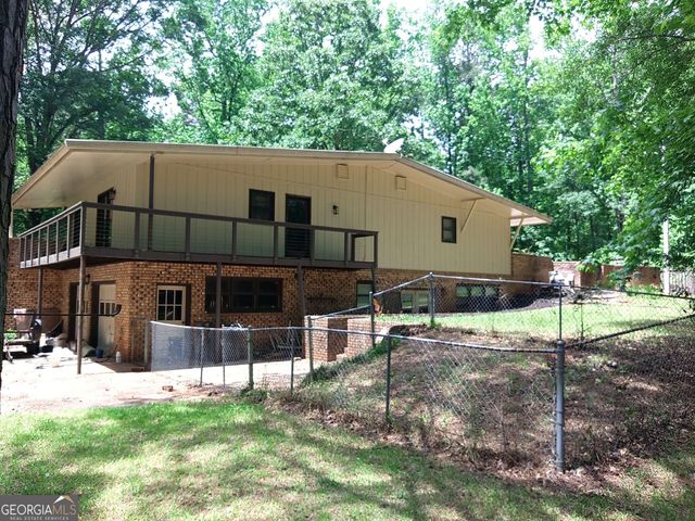 205 Avon Drive, Fayetteville, GA 30215